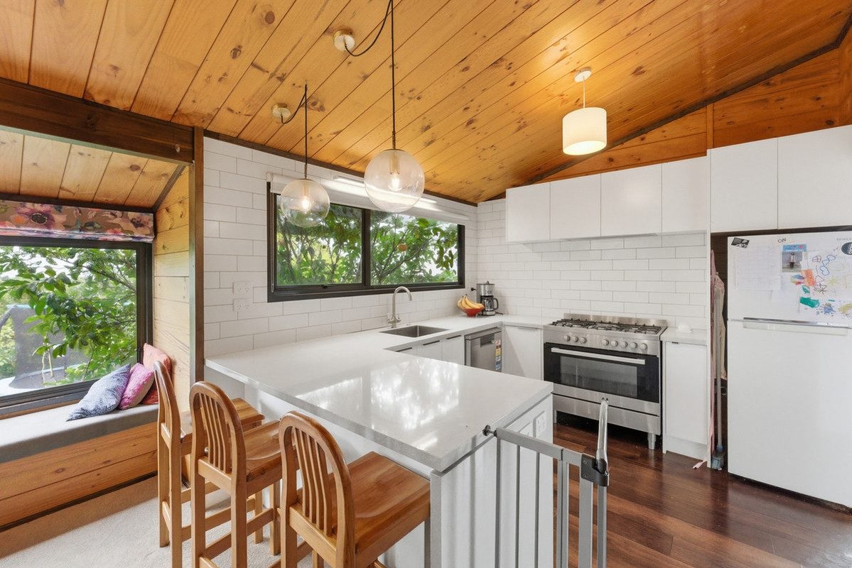10A Virginia Place, Whalers Gate, New Plymouth - Carousel 1