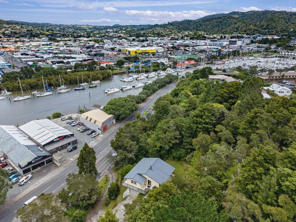 24 Riverside Drive, Riverside, Whangarei - Carousel 1