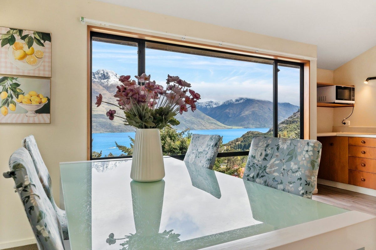 16A Dart Place, Fernhill, Queenstown - Carousel 1