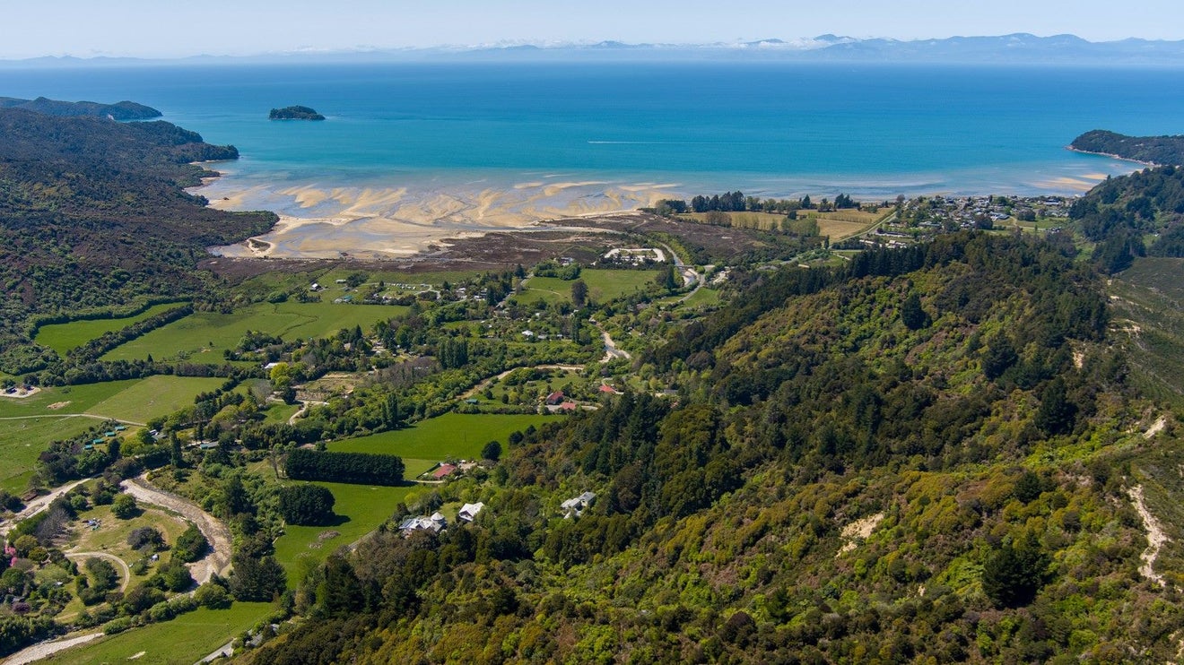117 Marahau Valley Road, Motueka - Carousel 1