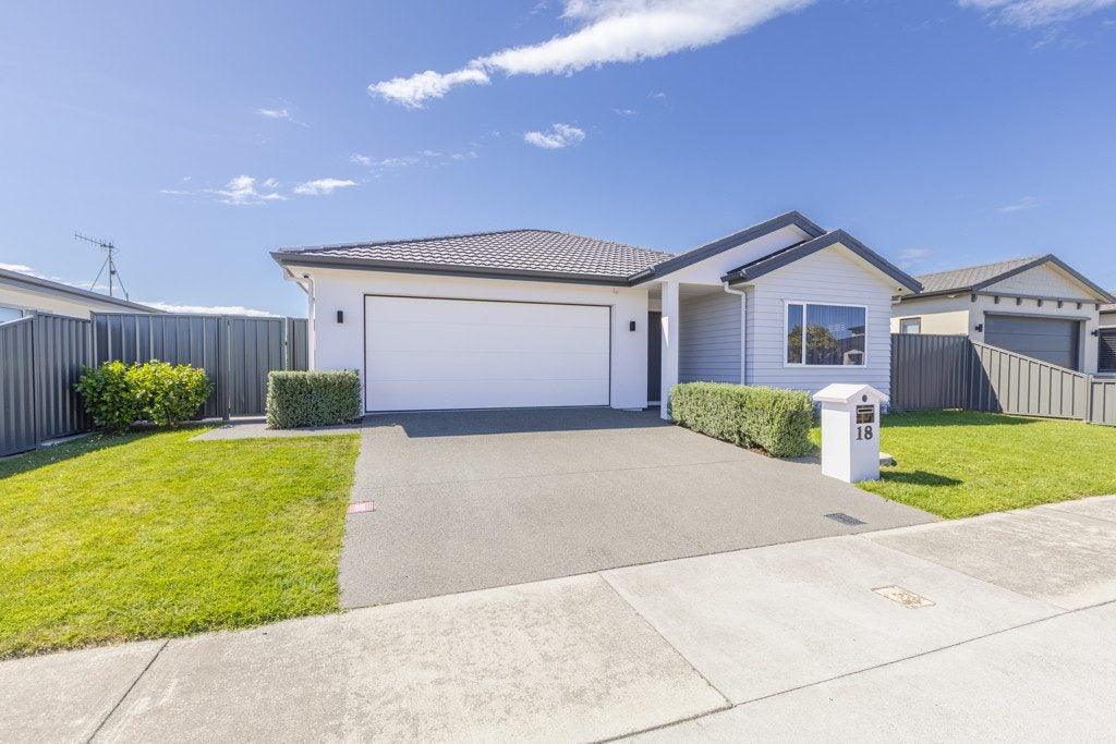 18 Hunter Drive, Awatoto, Napier - Carousel 1