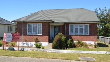 101 Islington Street, Turnbull Thomson Park, Invercargill - Carousel 1