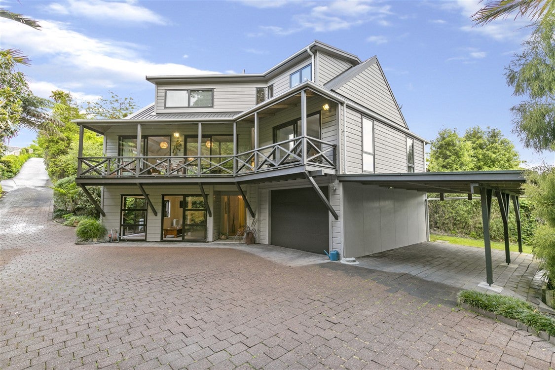 49A Cockle Bay Road, Cockle Bay, Auckland - Carousel 1