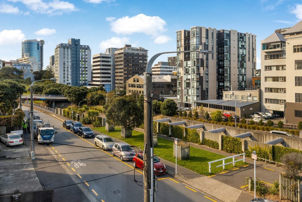 8/26 Buller Street, Te Aro, Wellington - Carousel 2