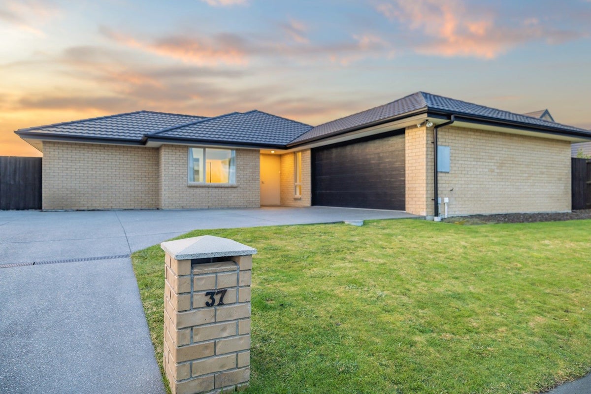 37 Cole Porter Avenue, Mairehau, Christchurch - Carousel 1