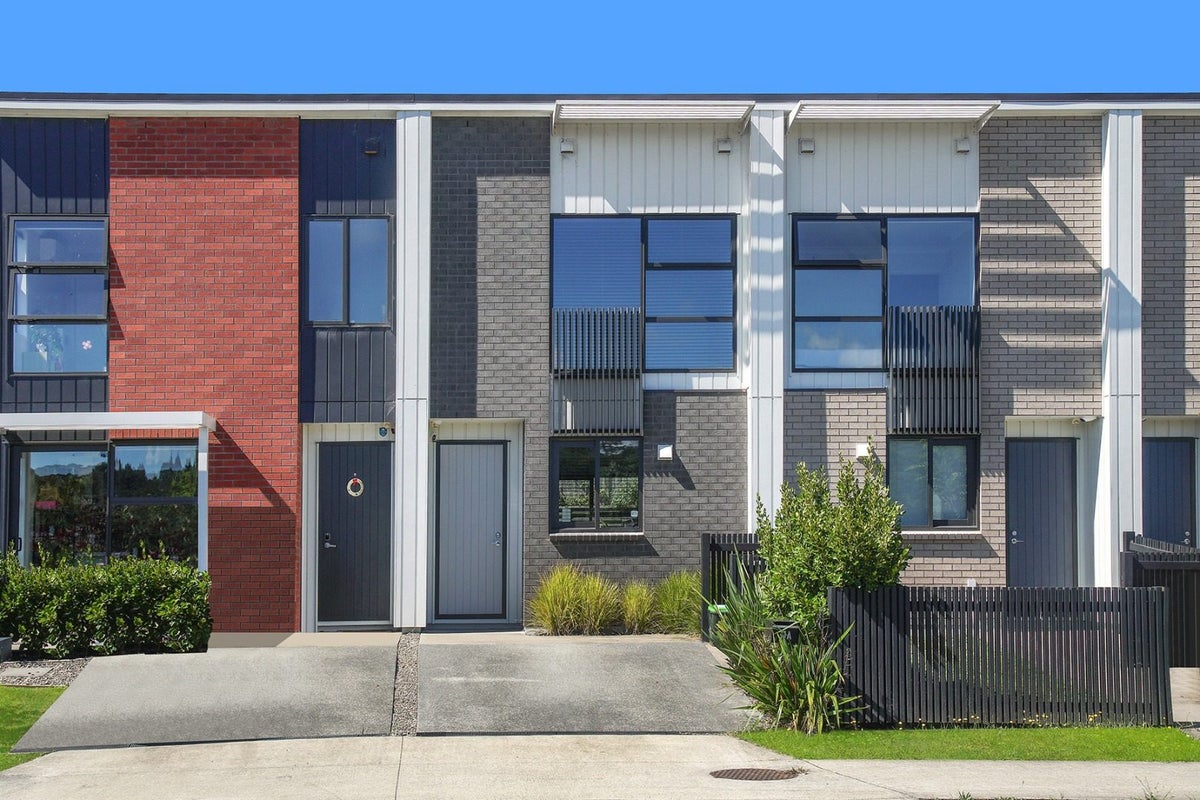 31A O'Meara Street, Swanson, Auckland - Carousel 1