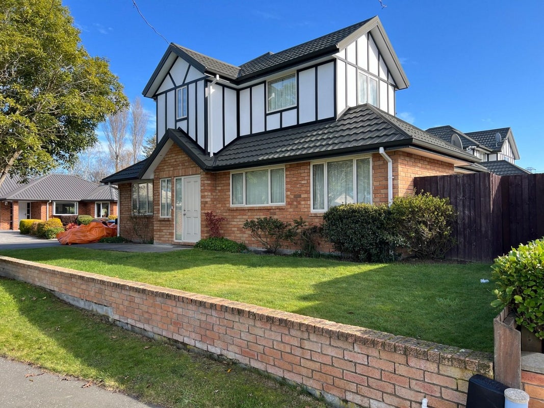 49 Chesterfield Mews, Russley, Christchurch - Carousel 2