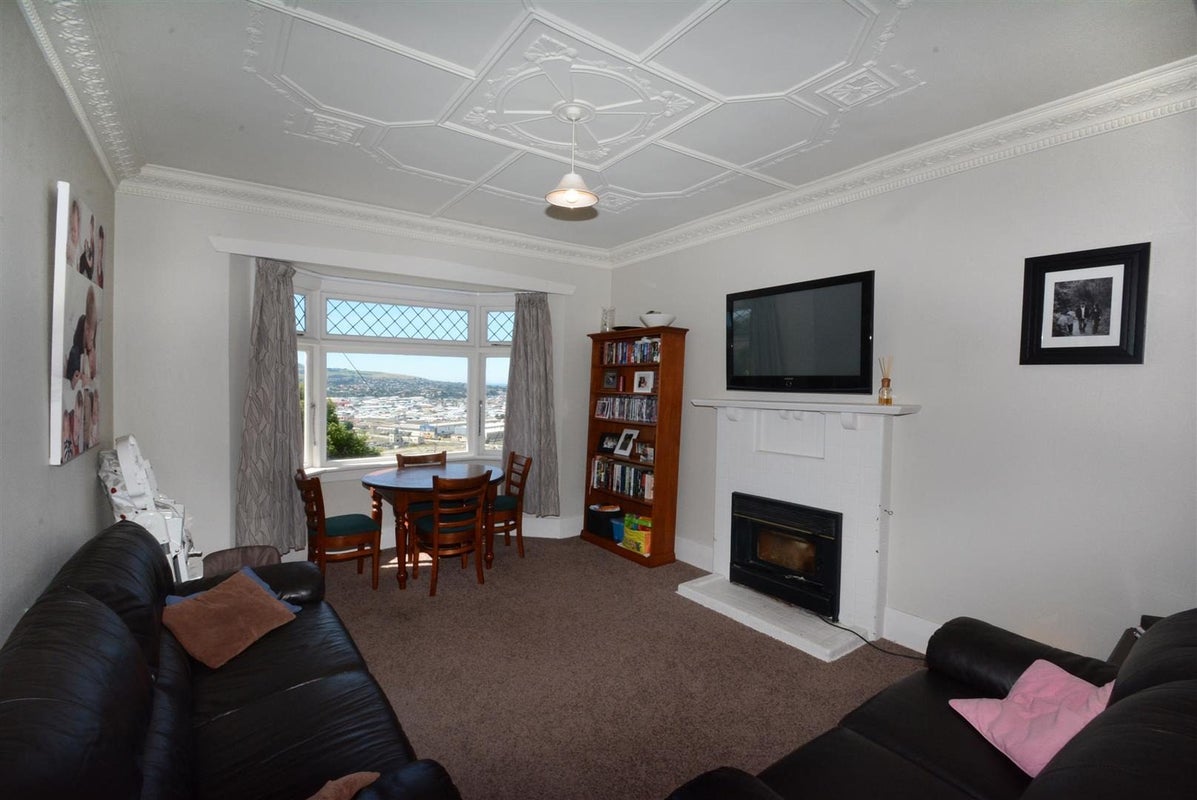 55 Forfar Street, Clyde Hill, Dunedin - Carousel 2