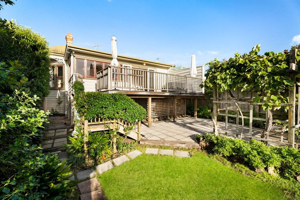 31 Millais Street, Grey Lynn, Auckland - Carousel 2