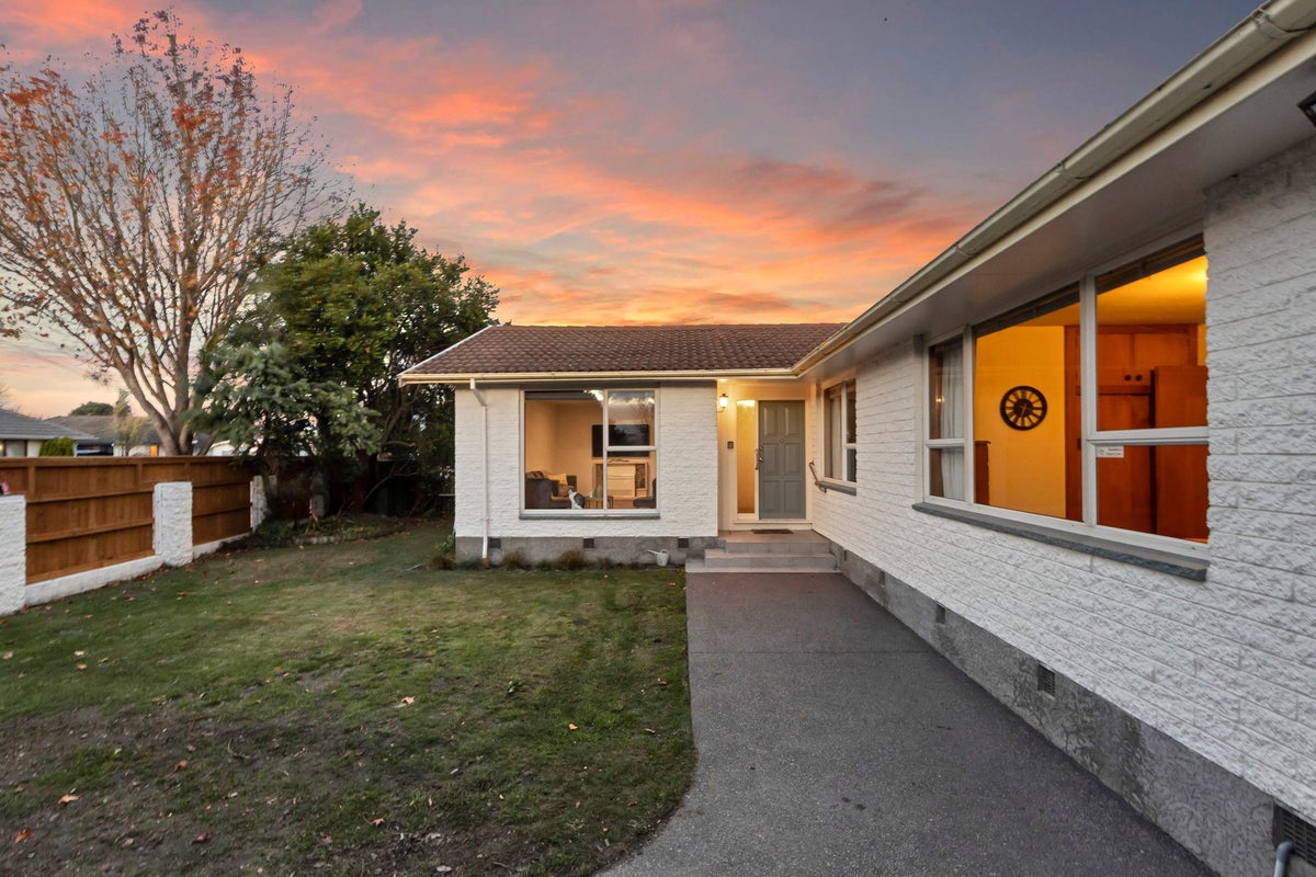 55 Glenmore Avenue, Casebrook, Christchurch - Carousel 2