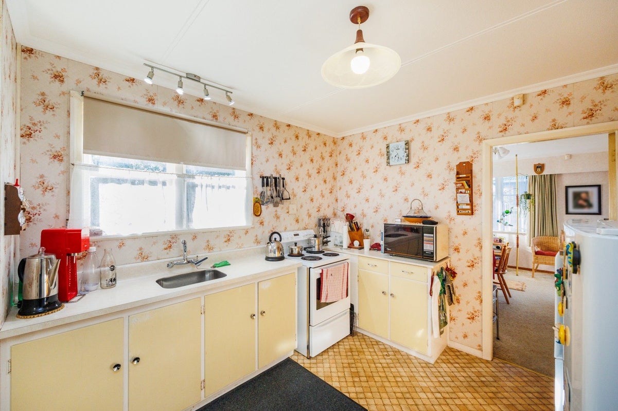 183 Tremaine Avenue, Westbrook, Palmerston North - Carousel 2