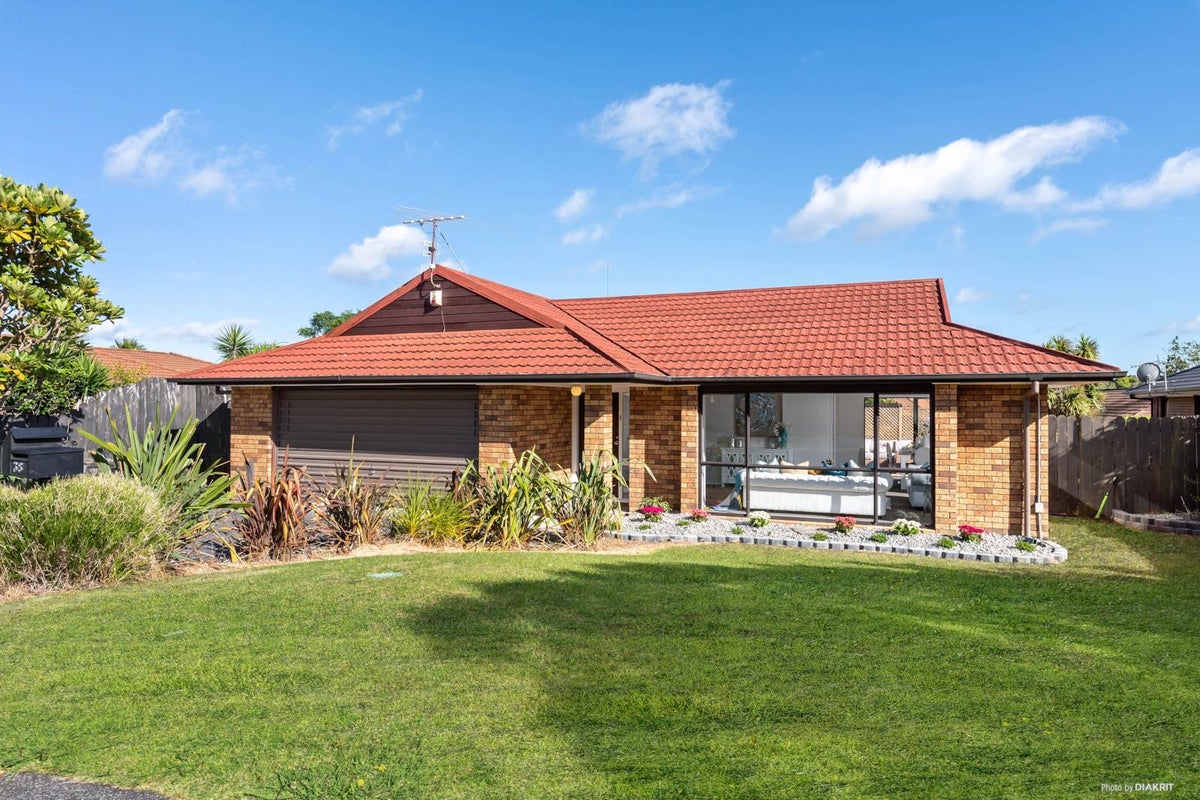 38 Carriage Close, Northpark, Auckland - Carousel 2