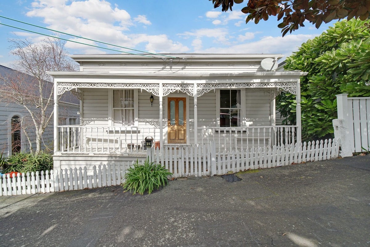 25 Anglesea Street, Freemans Bay, Auckland - Carousel 1