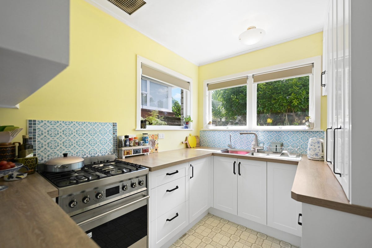 228 Bankwood Road, Chartwell, Hamilton - Carousel 2