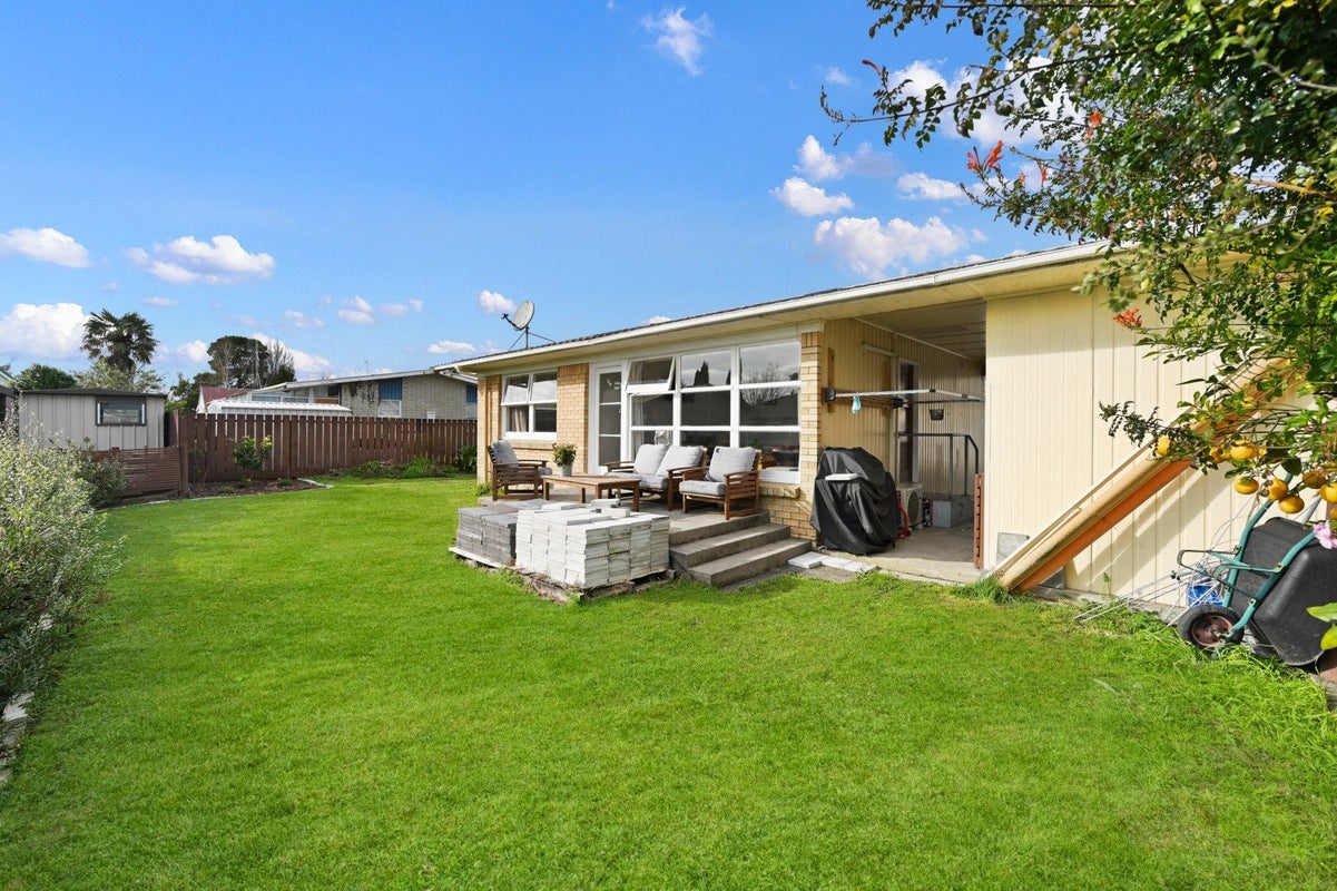 1144B Heaphy Terrace, Fairfield, Hamilton - Carousel 2