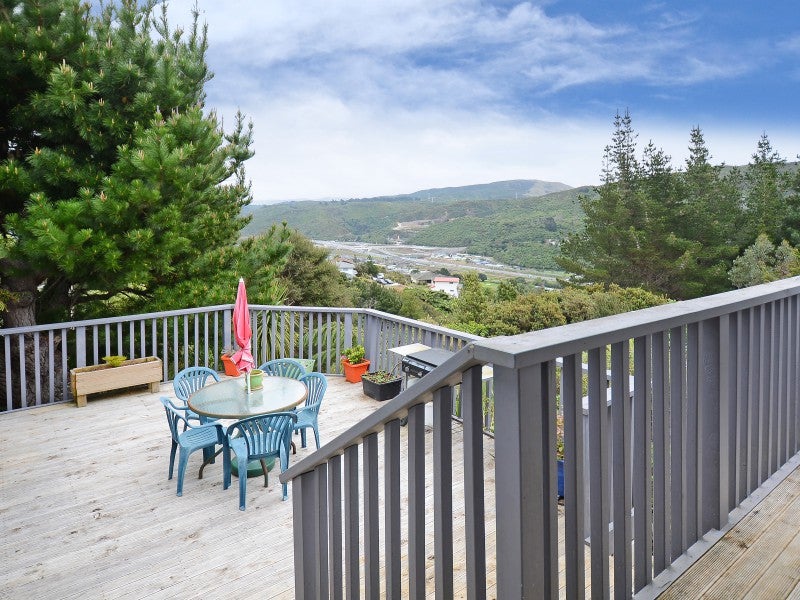 1/73 Kingsley Street, Stokes Valley, Lower Hutt - Carousel 1