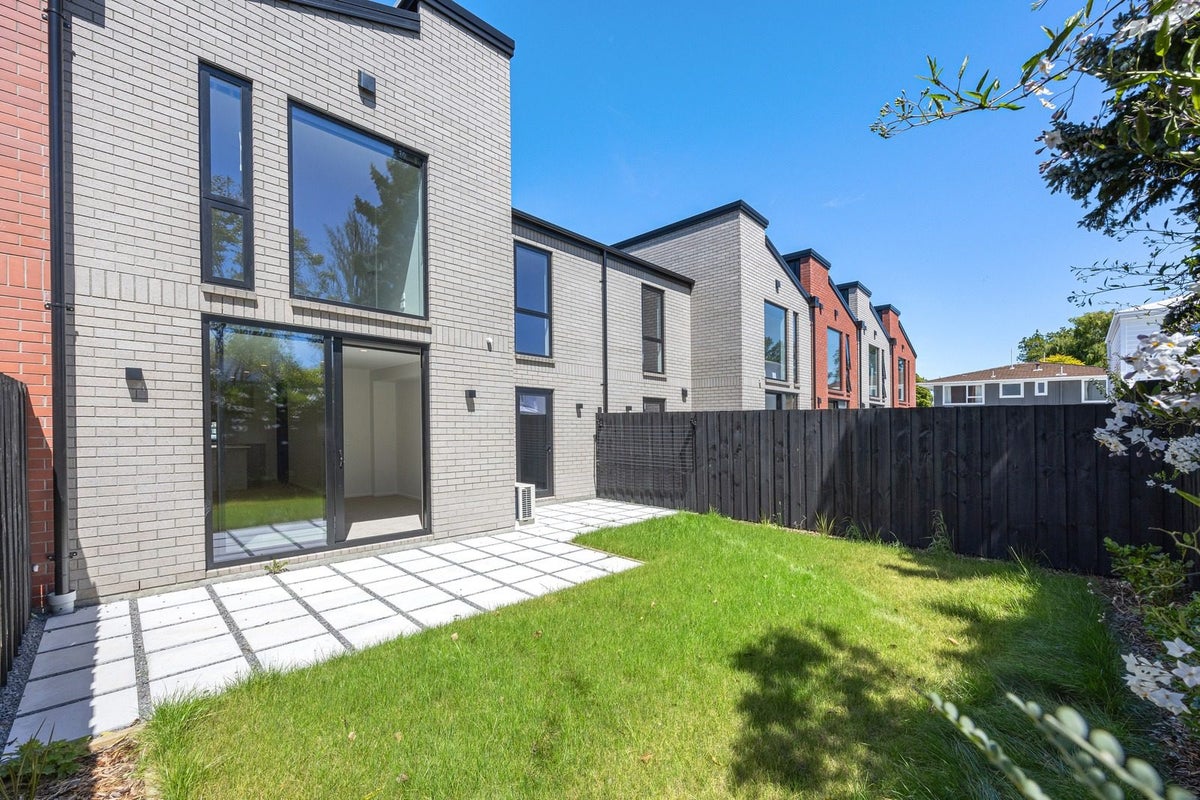 5/90 Holly Road, St Albans, Christchurch - Carousel 1