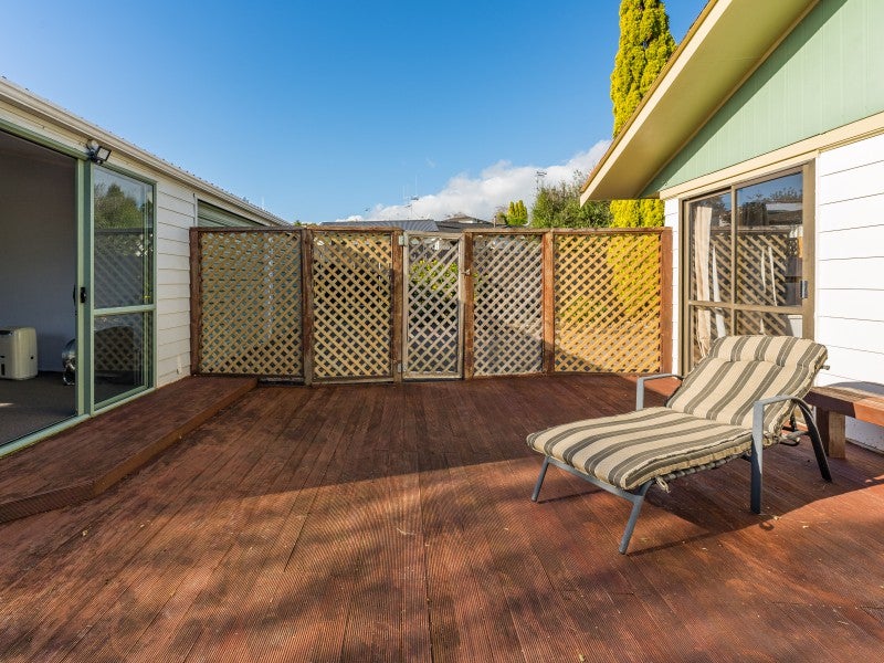 17 Cypress Crescent, Pukete, Hamilton - Carousel 2