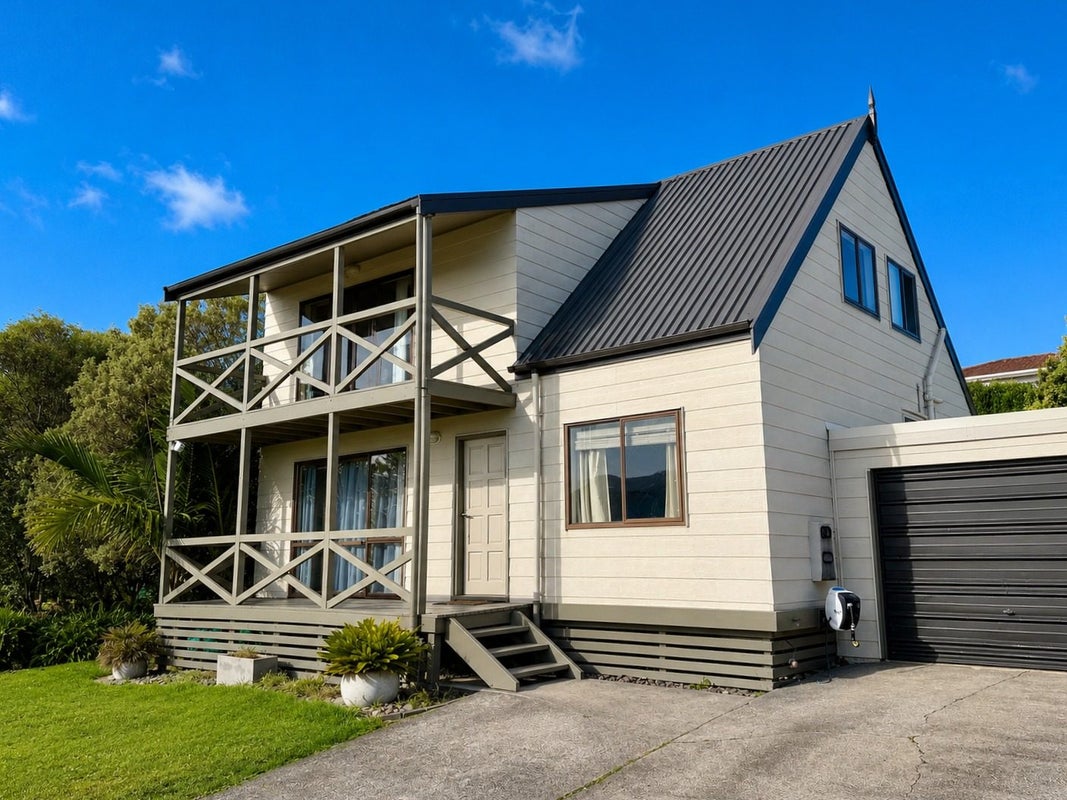 11A Cairngorm Place, Highland Park, Auckland - Carousel 2