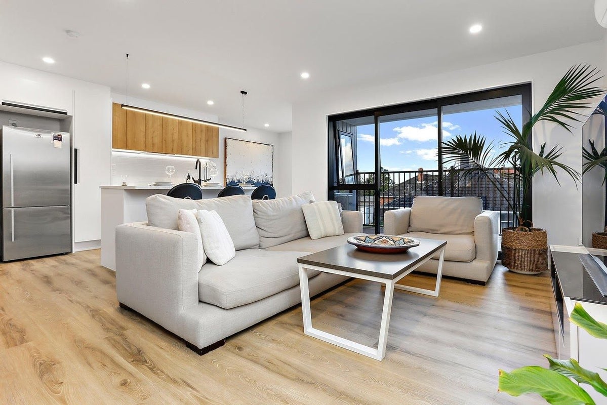 90D Kings Road, Panmure, Auckland - Carousel 2