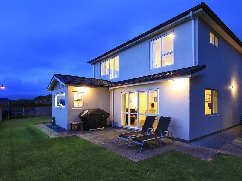 25 Aspiring Terrace, Aotea, Porirua - Carousel 22