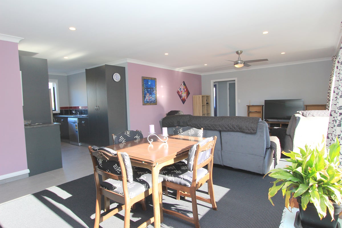 18 Harvard Road, Burleigh, Blenheim - Carousel 2