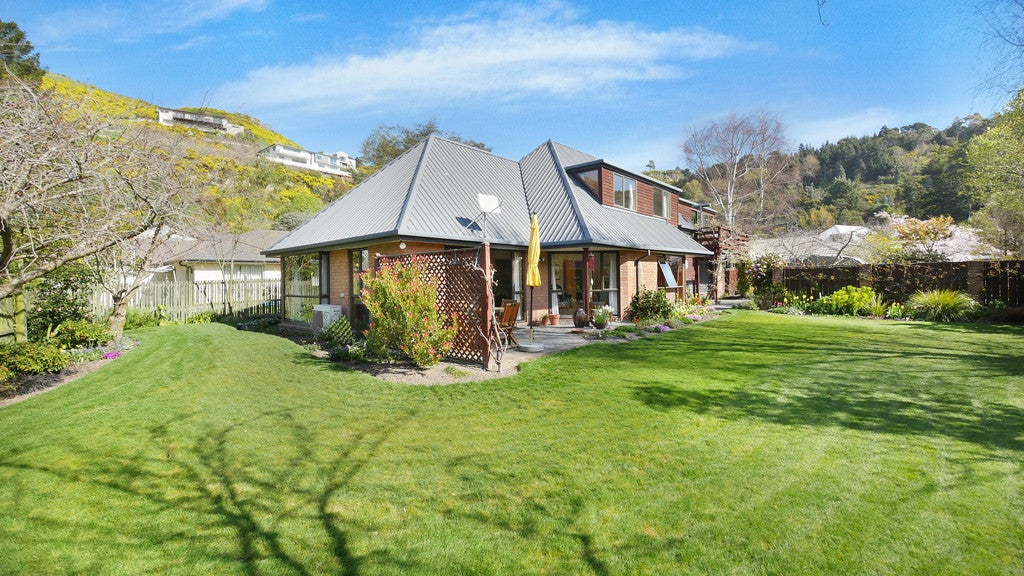 9 Alderson Avenue, Hillsborough, Christchurch - Carousel 2