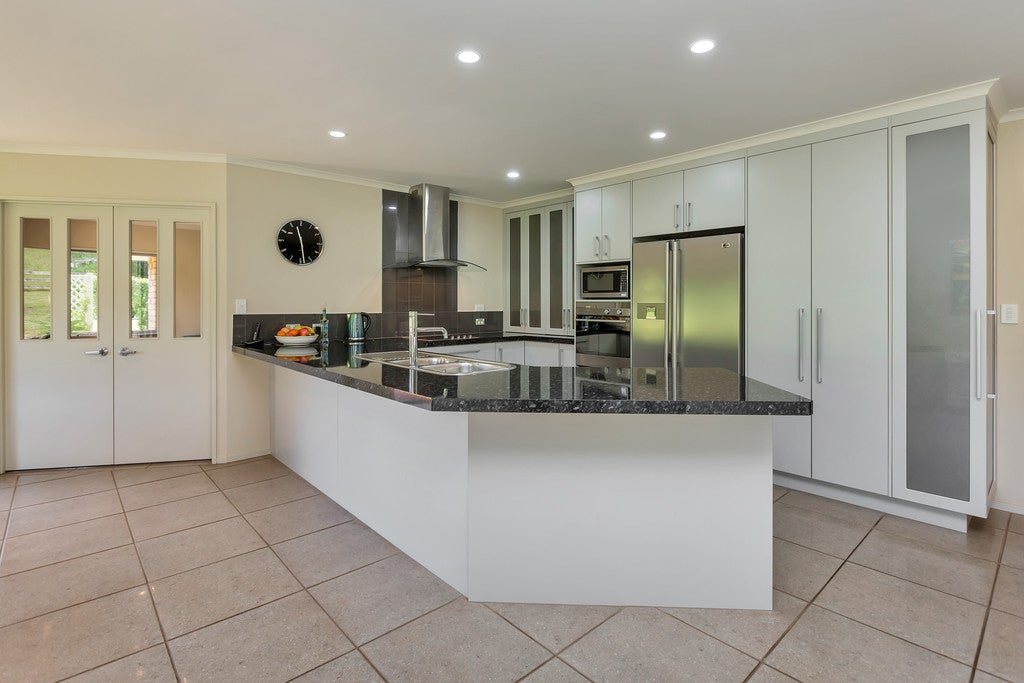 22 Palm Grove, Te Kamo, Whangarei - Carousel 2
