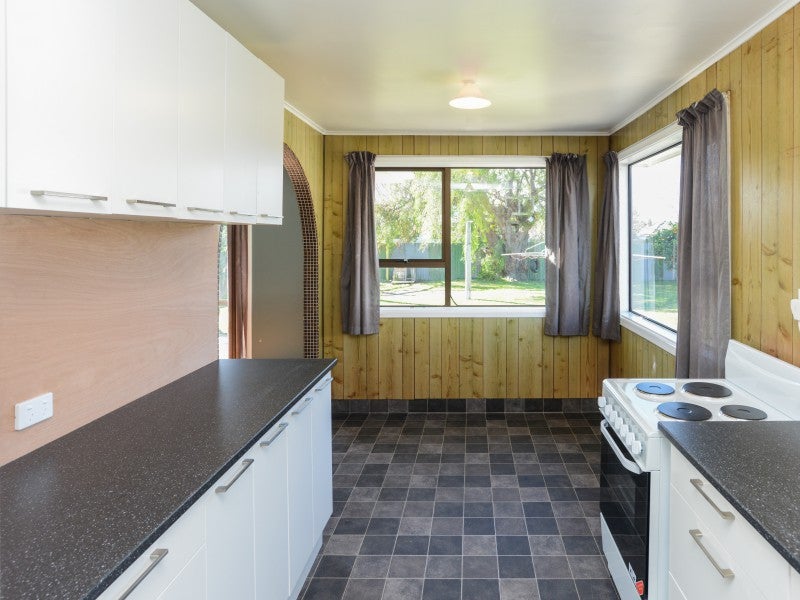 36 Fleming Crescent, Maraenui, Napier - Carousel 2