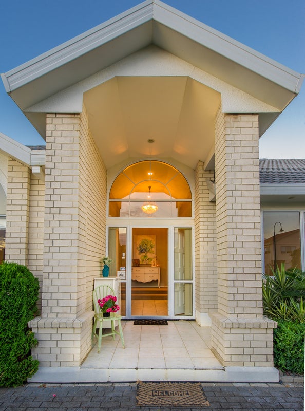3 Hagen Close, Golflands, Auckland - Carousel 2