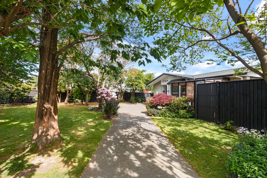 28 Martbern Crescent, Bishopdale, Christchurch - Carousel 1