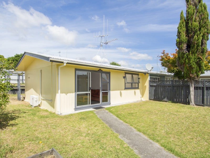 16 Carlisle Street, Greerton, Tauranga - Carousel 1