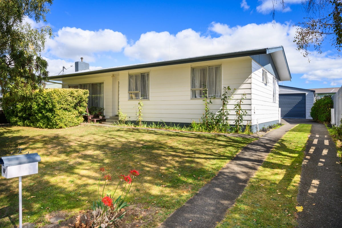 21 Gemini Avenue, Milson, Palmerston North - Carousel 1