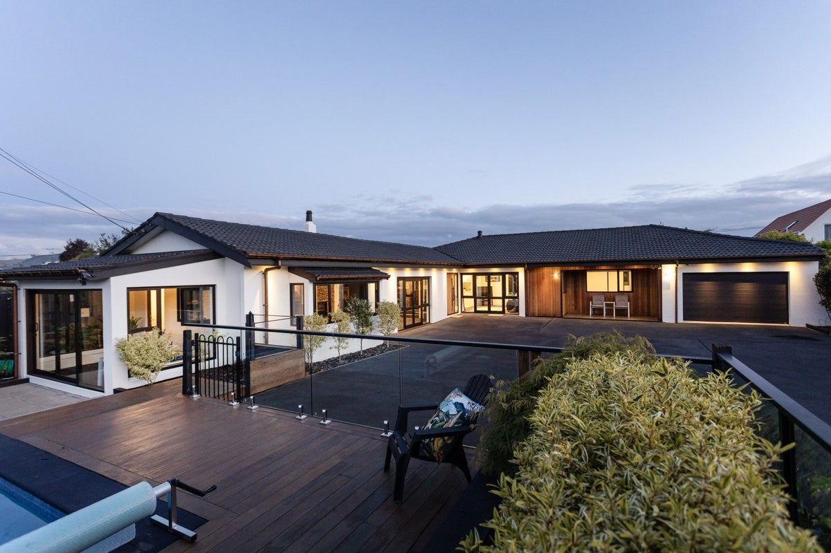 215 Bay View Road, Saint Clair, Dunedin - Carousel 30