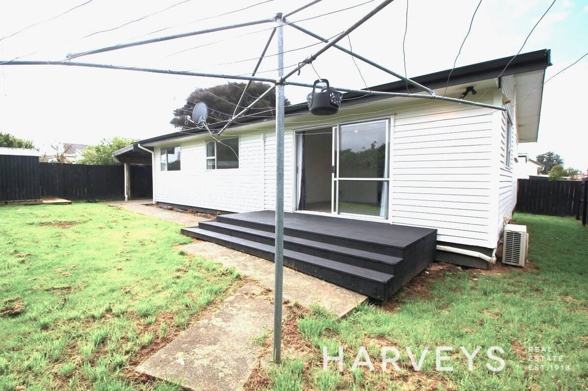 6/25 Solveig Place, Randwick Park, Auckland - Carousel 2