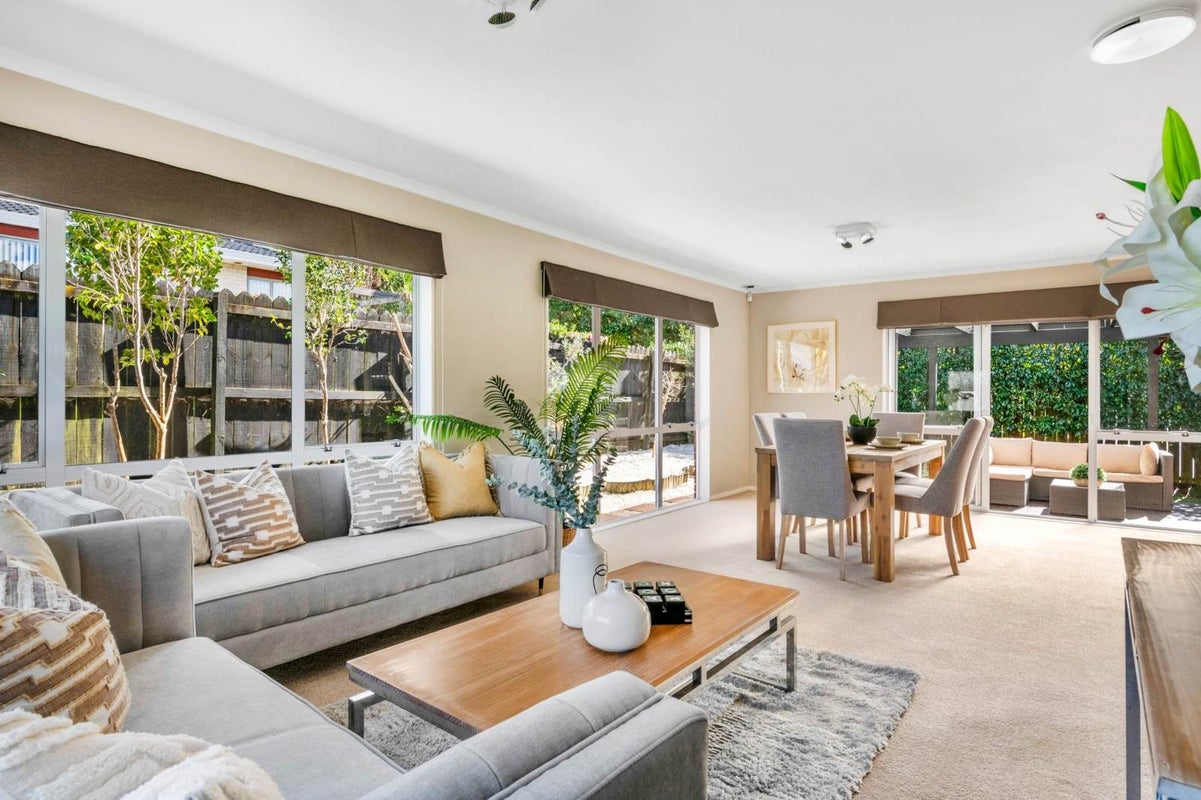 5 Sorbonne Close, Albany, Auckland - Carousel 2