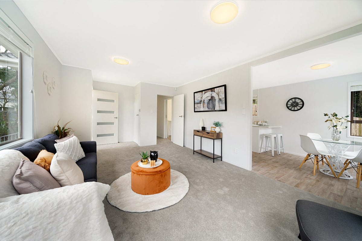 11 Pimento Place, New Lynn, Auckland - Carousel 2
