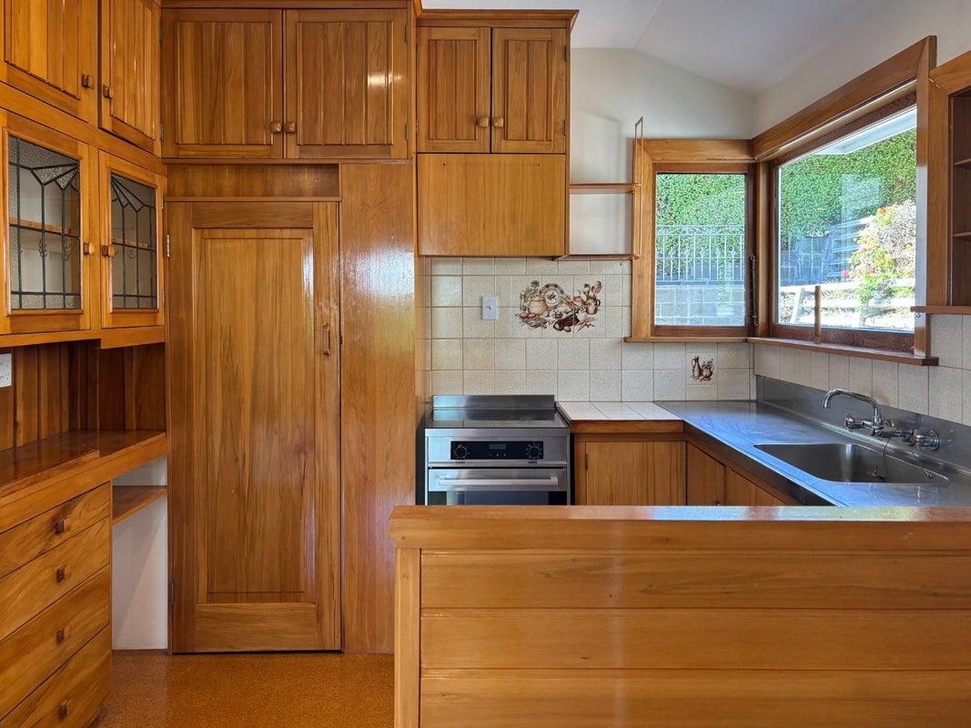 40 St Andrews Hill Road, Mount Pleasant, Christchurch - Carousel 2