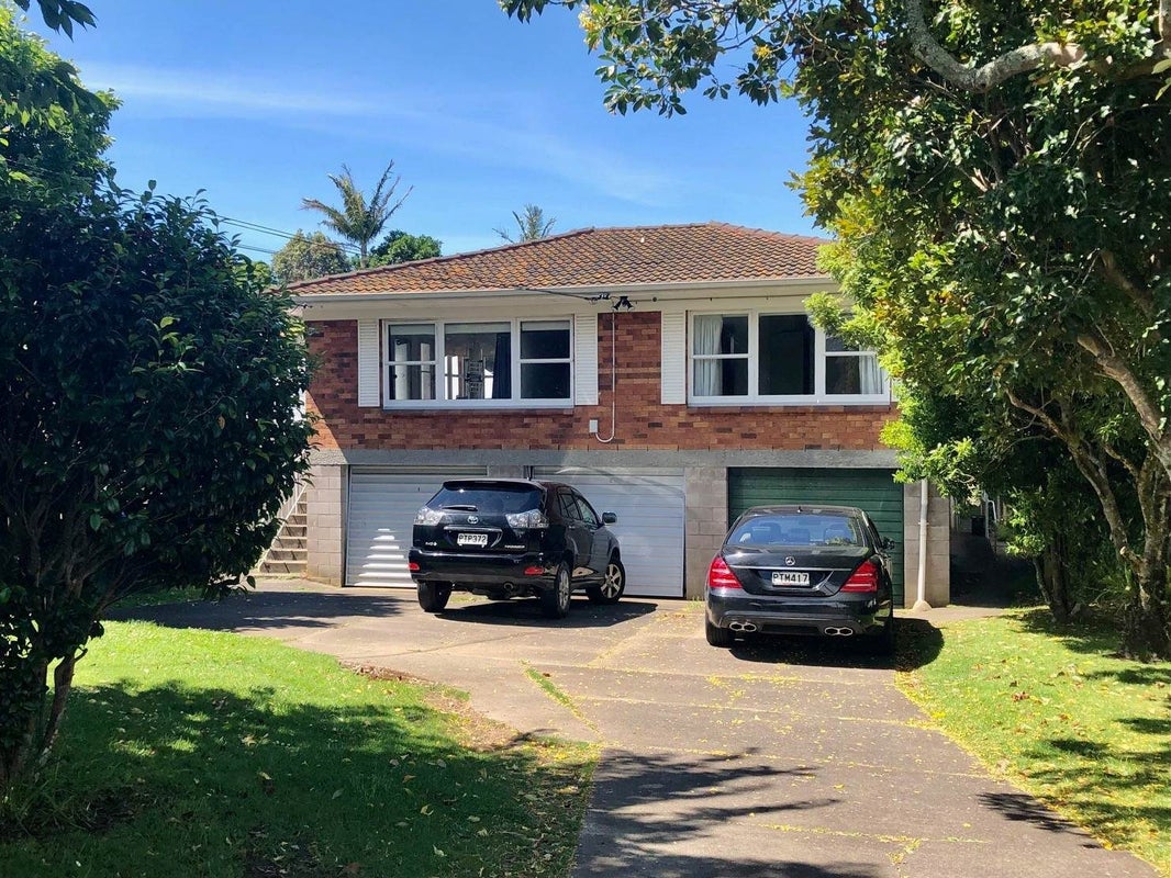 1/5 Miro Road, Greenlane, Auckland - Carousel 2