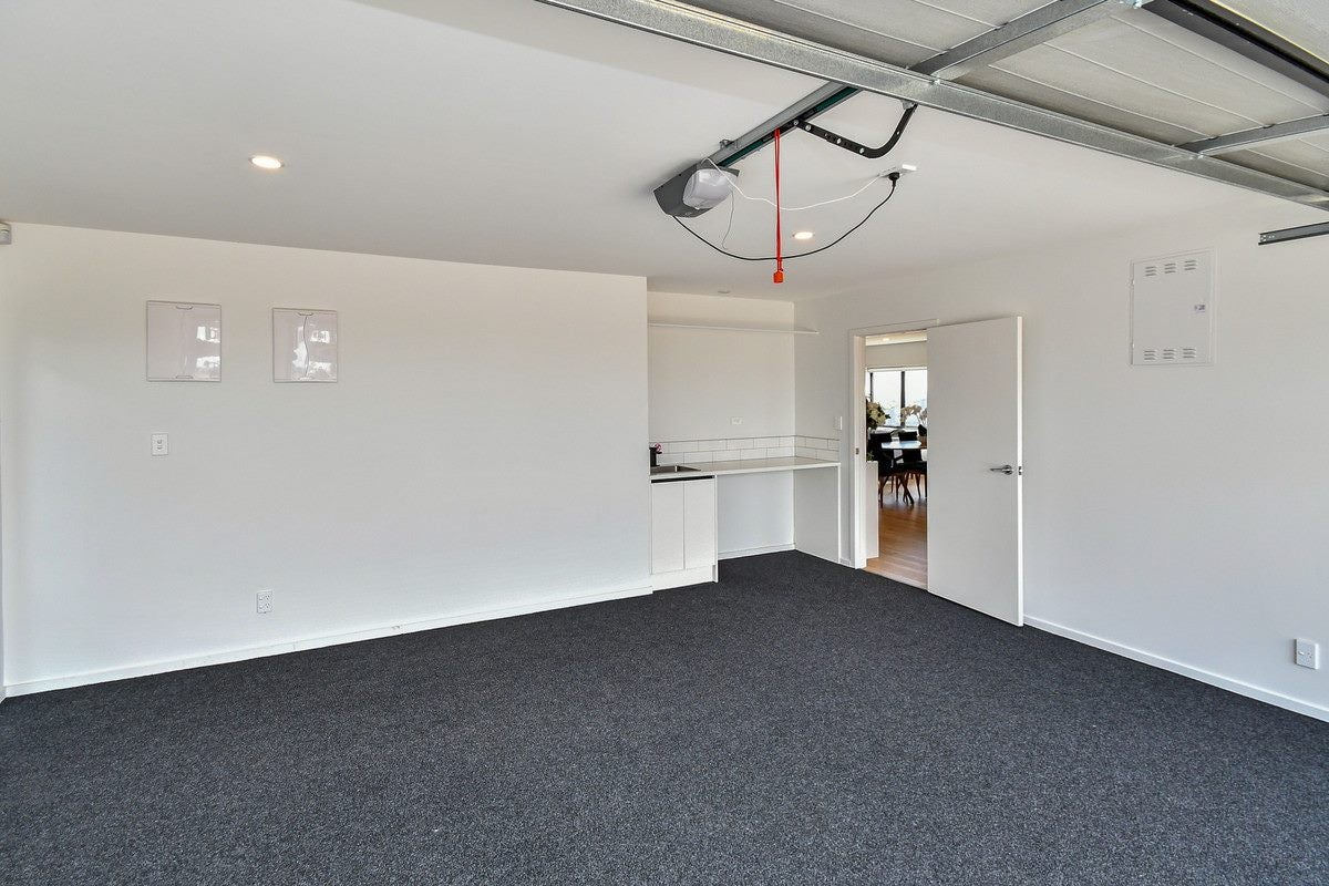 23 Nola Dawn Avenue, Papakura, Papakura - Carousel 21