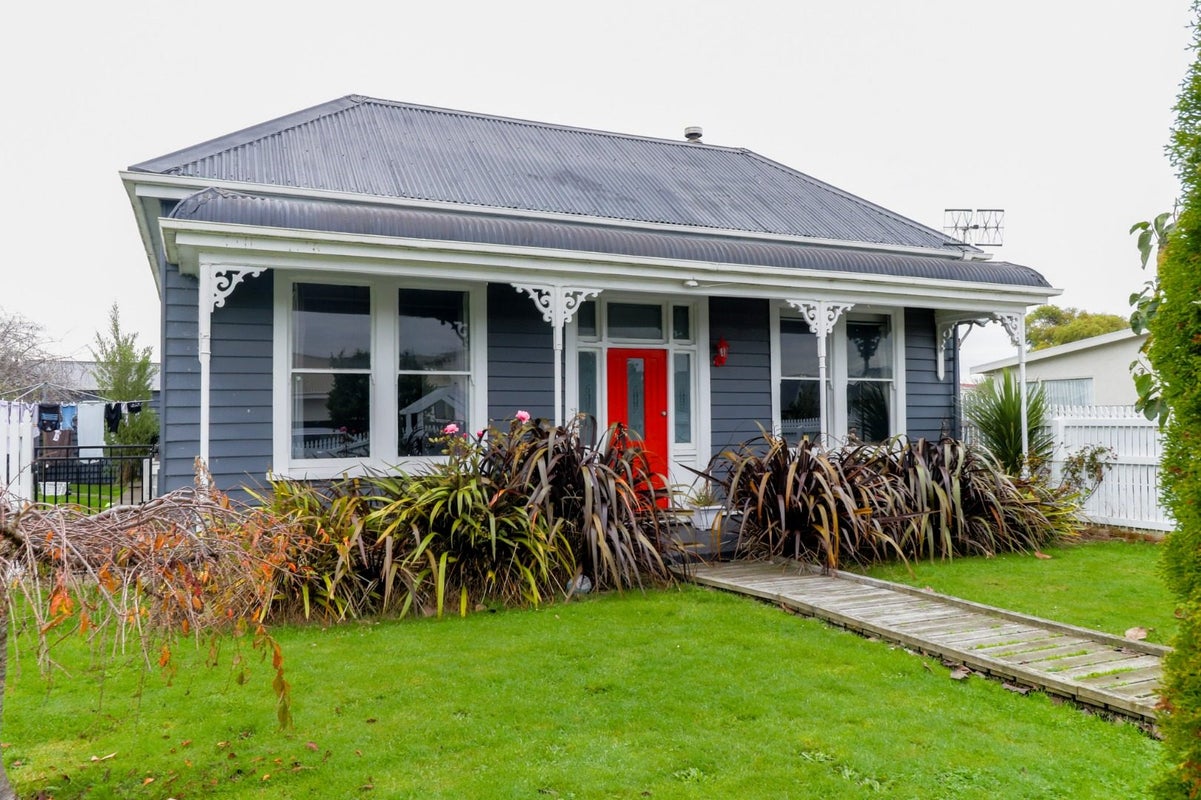 37 Avenal Street, Avenal, Invercargill - Carousel 1
