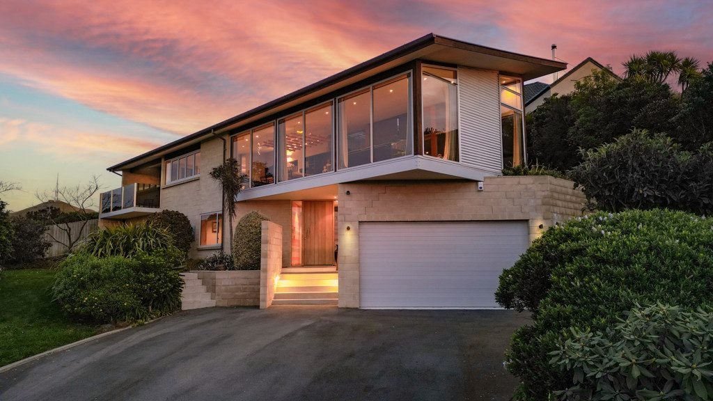 27 Harry Ell Drive, Cashmere, Christchurch - Carousel 1