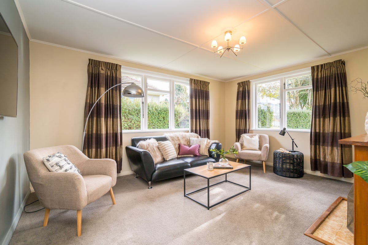 31 Ashmore Street, Halfway Bush, Dunedin - Carousel 2