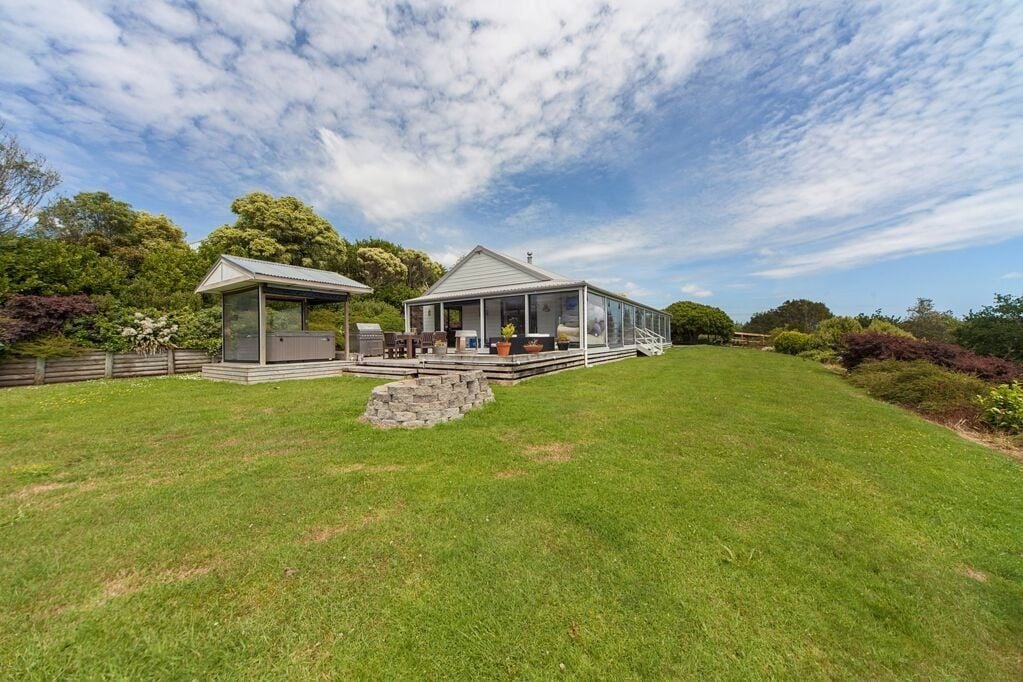 25 Hull Road, Waitoki, Kaukapakapa - Carousel 1