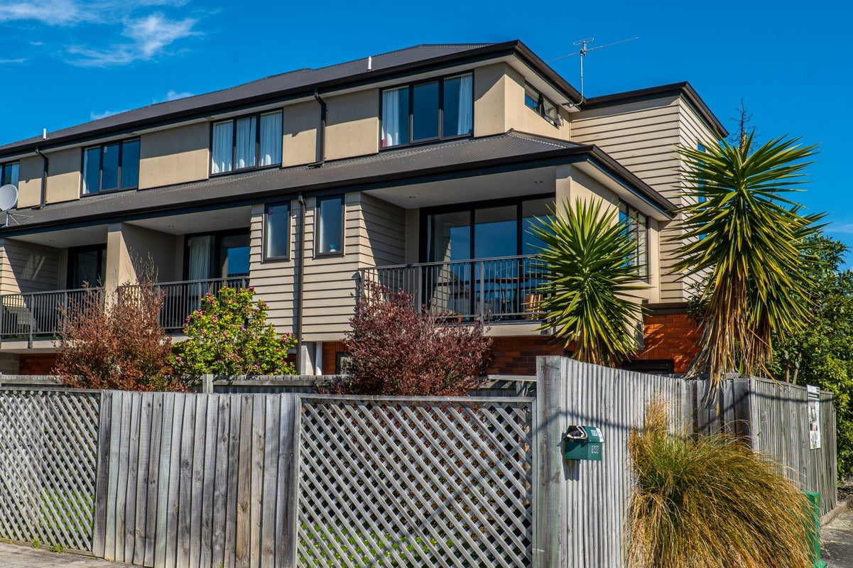 1/130 Packe Street, Edgeware, Christchurch - Carousel 2