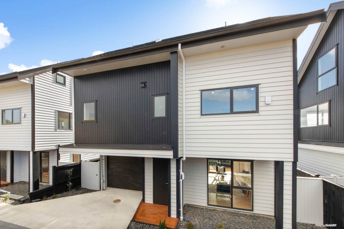 10C Crowther Street, Blockhouse Bay, Auckland - Carousel 1