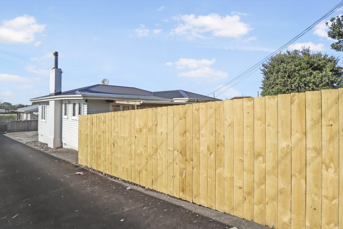 1/59 Mountain Road, Mangere Bridge, Auckland - Carousel 13