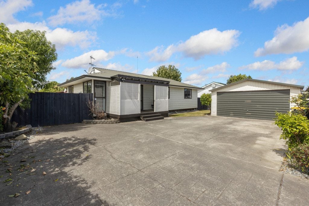 2/27 Vickerys Road, Wigram, Christchurch - Carousel 1