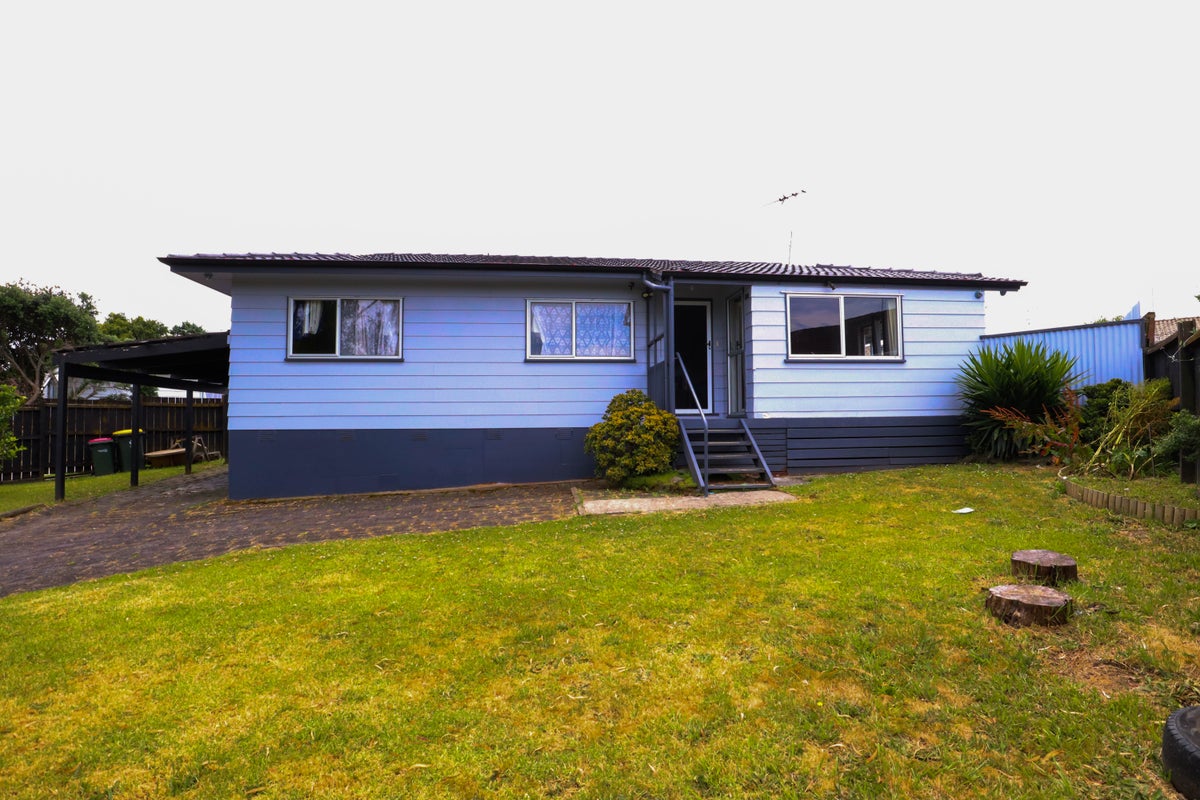 12 Secretariat Place, Randwick Park, Auckland - Carousel 2