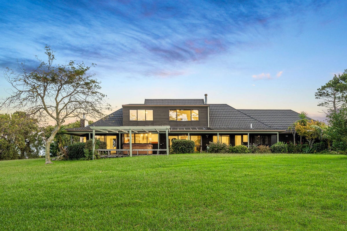 3 Clayden Drive, Gulf Harbour, Whangaparaoa - Carousel 21